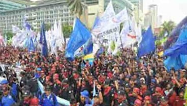 Aksi Mahasiswa Trisakti Berjalan Menuju Istana, Macet Total